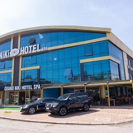 Grand Niki & Hotel