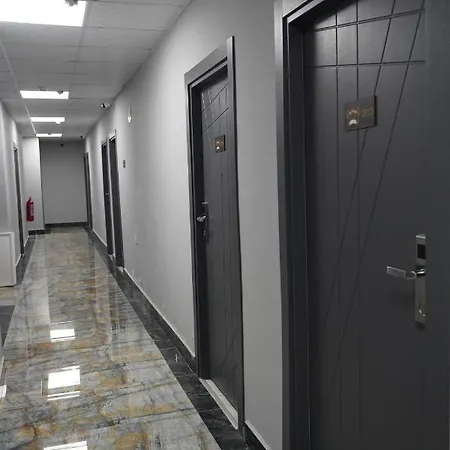 Hotel Grand Niki &