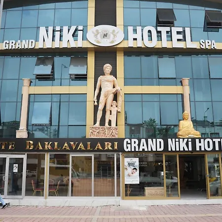 Grand Niki & מלון אנטליה