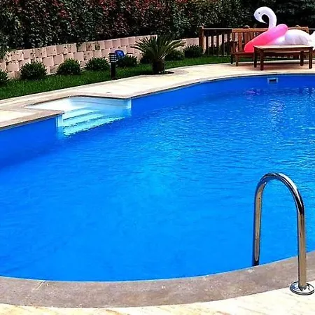 Hotel Grand Niki & *