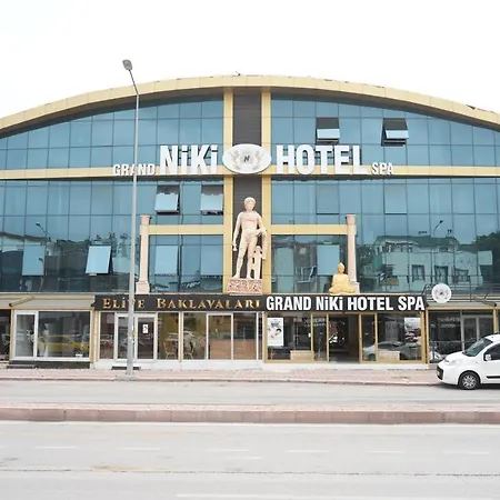 Grand Niki Hotel&spa *