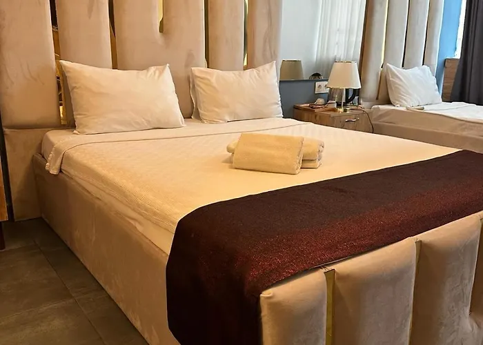 Grand Niki & Hotel